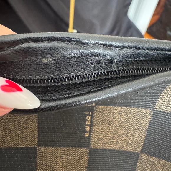 FENDI Vintage Pequin Checkerboard Crossbody Bag | EUC - Picture 7 of 10